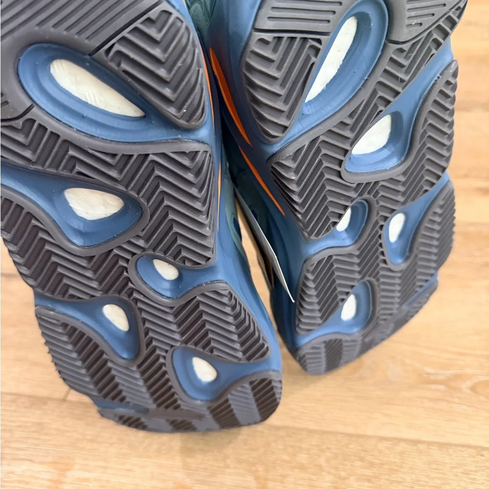 Yeezy Boost 700 Azure